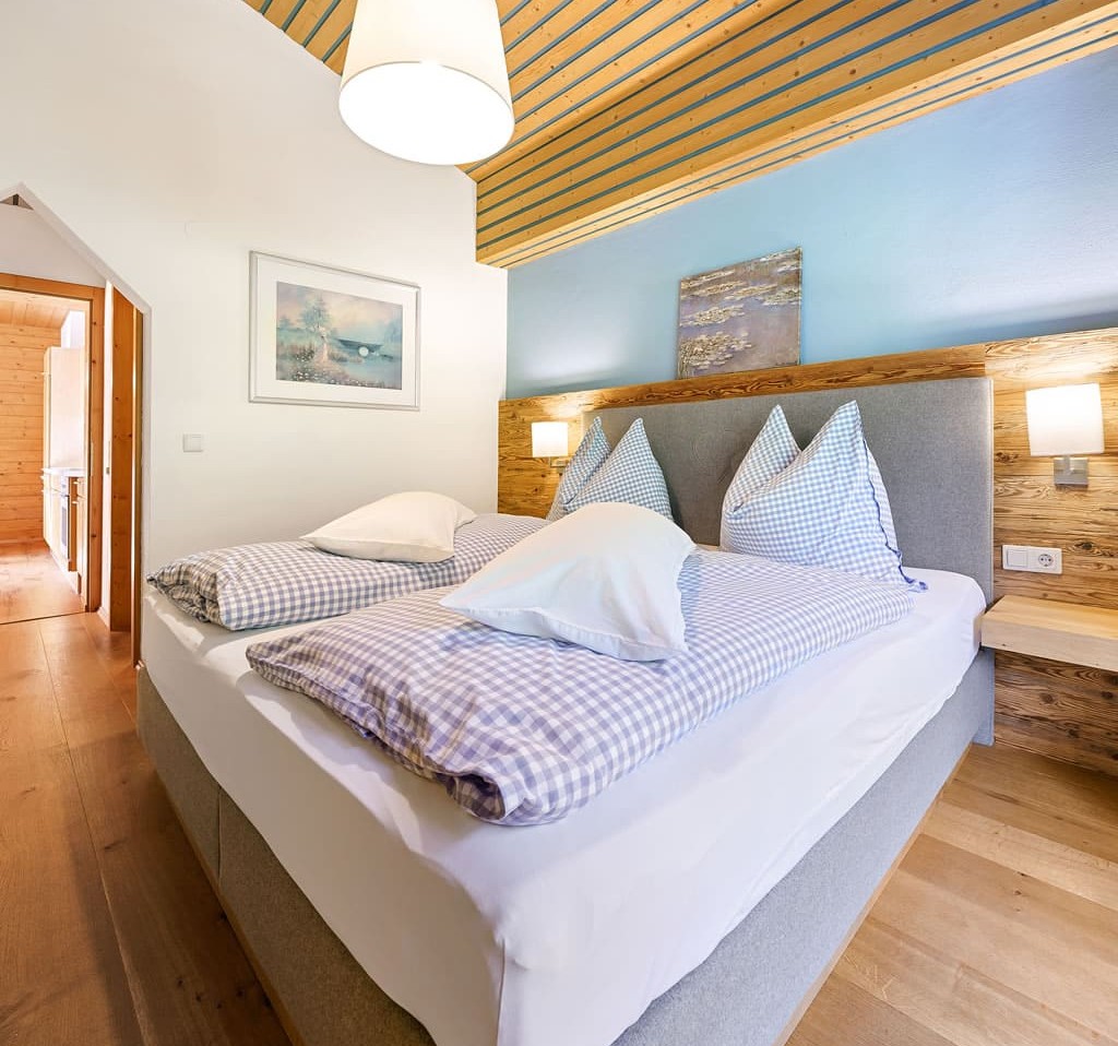 Gemütliche Schlafzimmer mit hochwertigen Betten