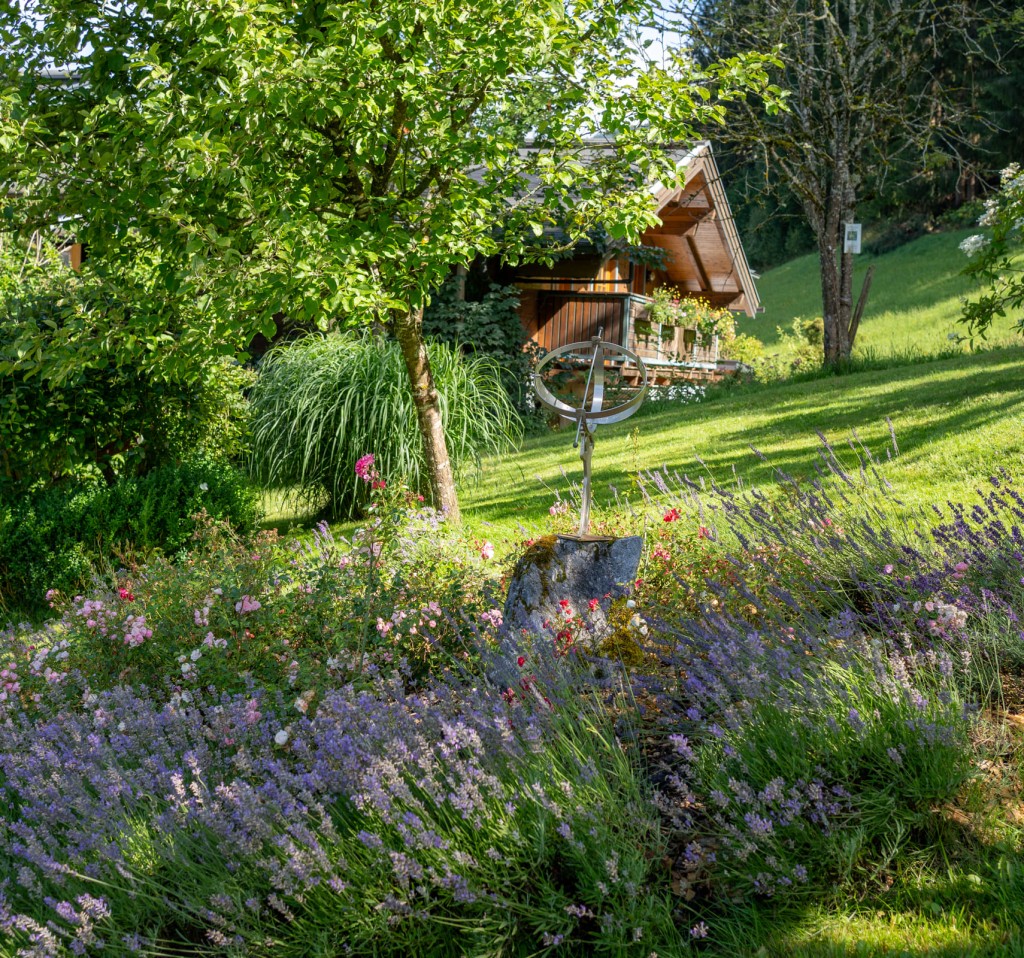 Großer Kräutergarten