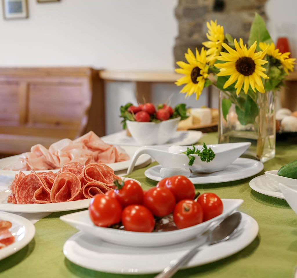 Reichhaltiges und regionales Frühstücksbuffet