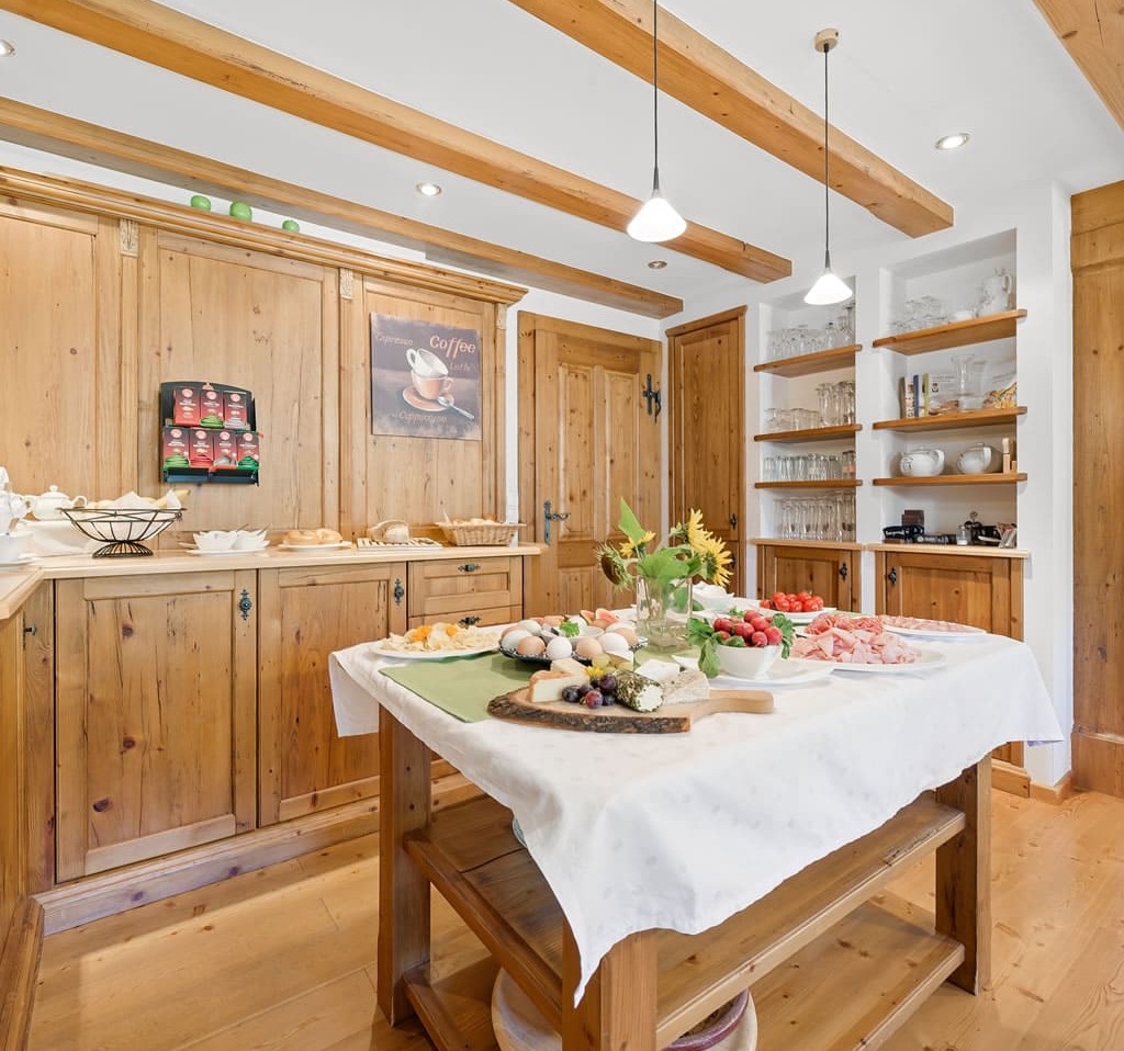 Reichhaltiges und regionales Frühstücksbuffet