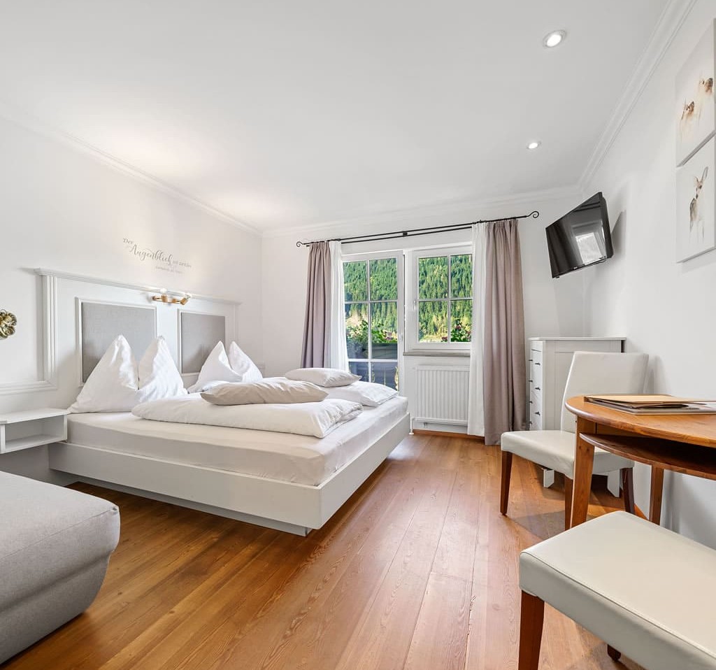 Doppelzimmer mit Frühstücksbuffet