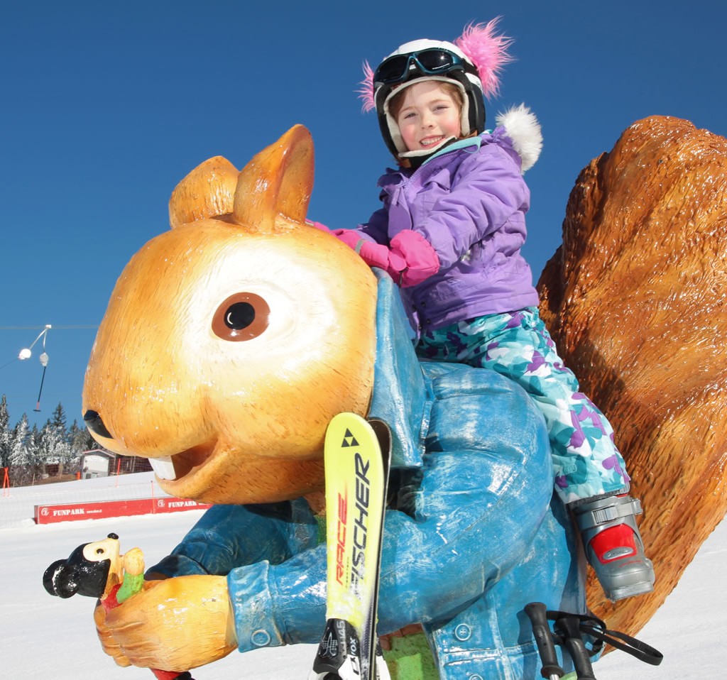 Skischulmaskottchen Hammy © TVB Eben