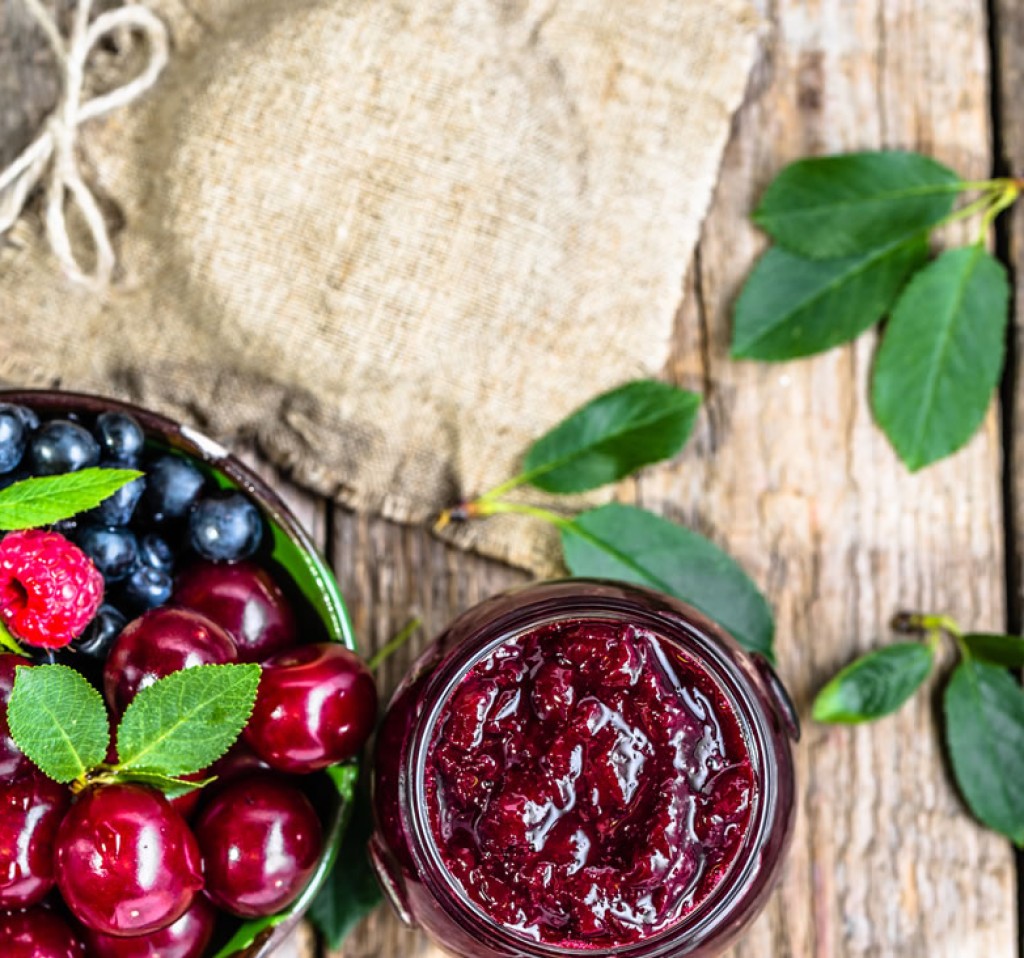 Almwanderung mit Almfrühstück © Shutterstock